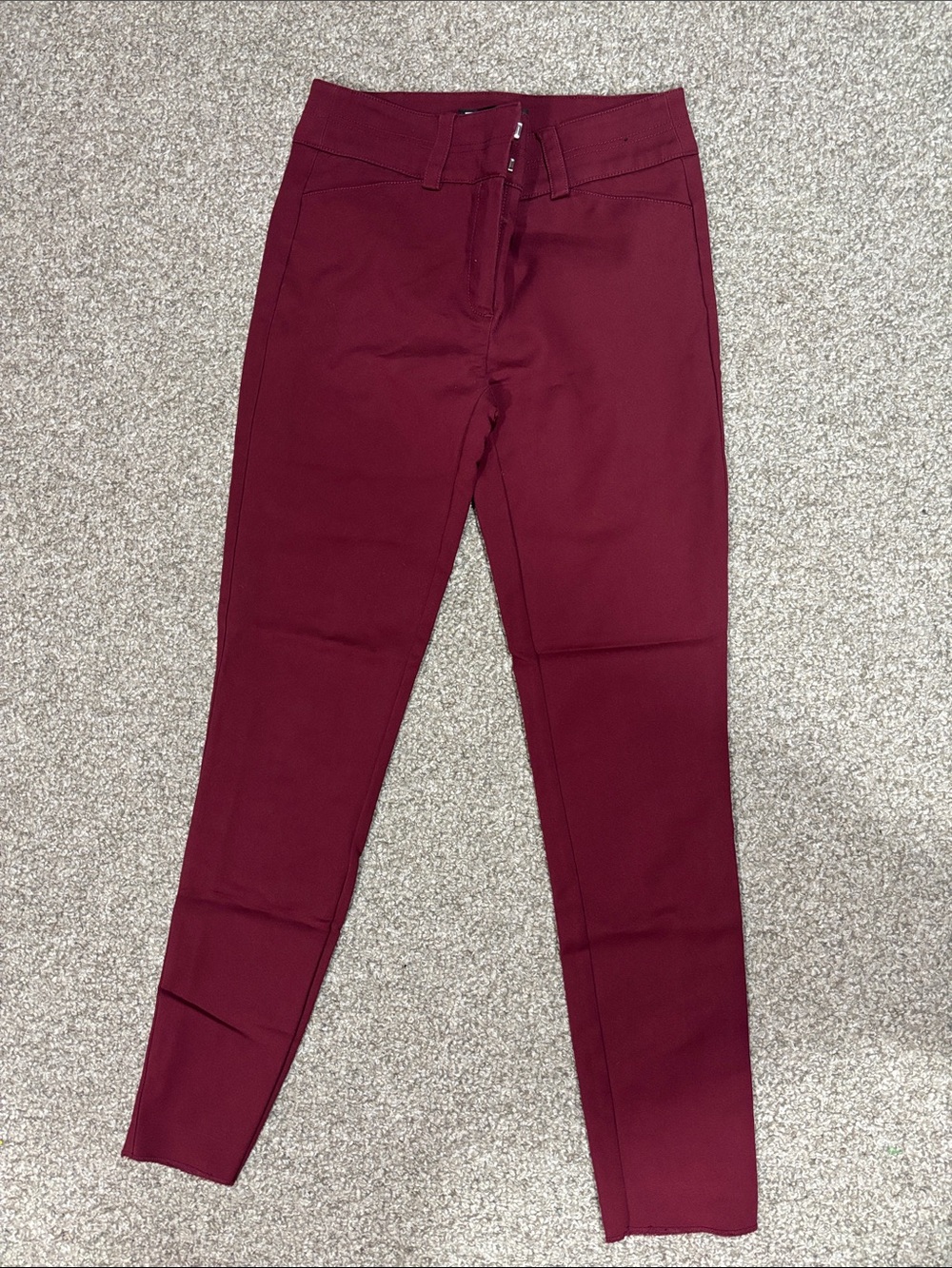 Women’s pants burgundy